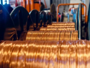 copper-2-300x225 محصولات مسی نیمه ساخته چگونه در تولید تجهیزات صنعتی استفاده می شوند